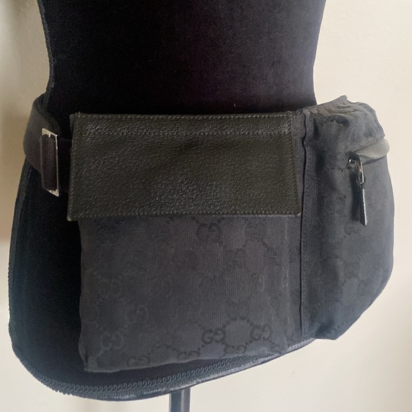 Gucci Supreme Belt Bag - Picture 11 of 13